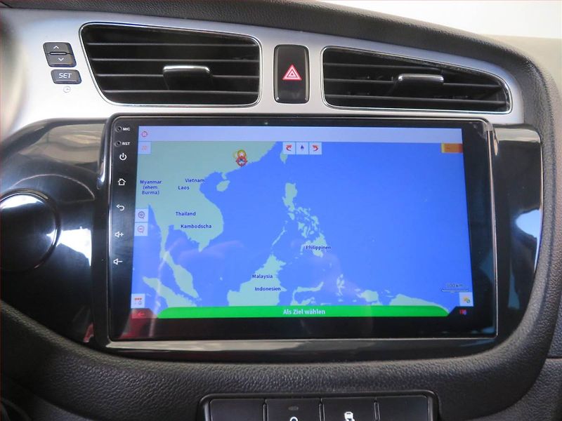 Kia Ceed (2012) 1.4 CVVT, Serv.kniha, Tempomat - fotka 13 z 17