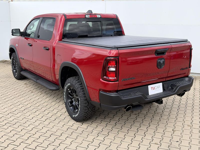 Dodge RAM (2026) 1500 REBEL V8 HEMI 2026 - fotka 4 z 47