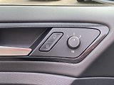 Volkswagen Golf (2019) 2.0 TSI DSG 4Motion R-Line - náhled 24