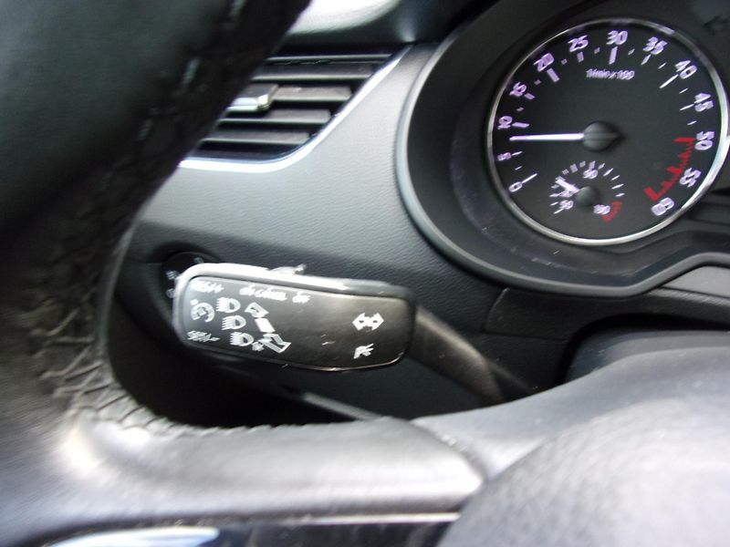 Škoda Octavia 1.6TDi81kW DPH ČR 1.MAJ. 2xKOL - fotka 14 z 23