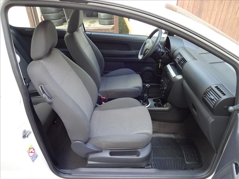 Volkswagen Fox 1,4 TDI 51kW - fotka 21 z 31