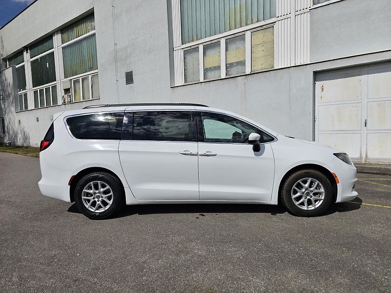 Chrysler Pacifica (2021) 3.6 i 221kw Pacifica Limited - fotka 6 z 19