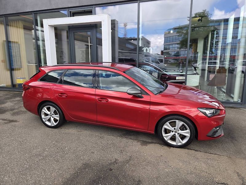 Seat Leon ST 2.0 TDI DSG FR - fotka 5 z 40