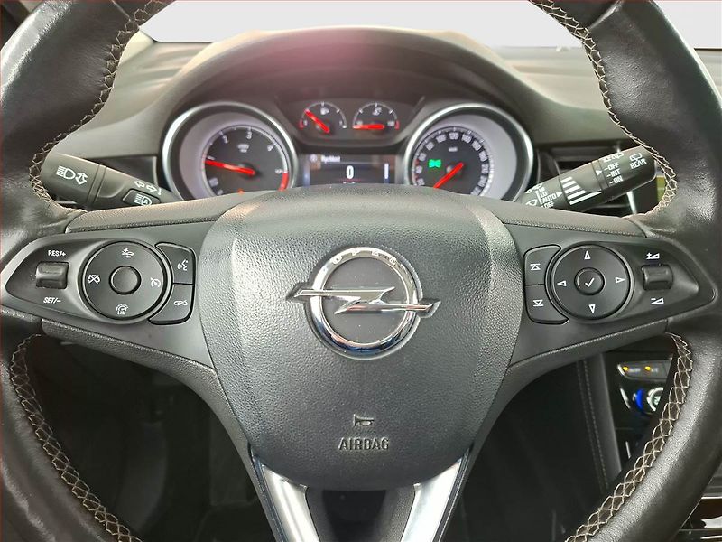 Opel Astra (2019) 1.6 BiCDTI, Serv.kniha - fotka 18 z 21