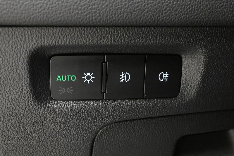 Škoda Octavia 2,0 TDI 110 kW DSG Style Záruk - fotka 26 z 30