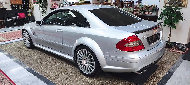 Mercedes-Benz CLK (2007) 63 AMG BLACK SERIES - fotka 4 z 26