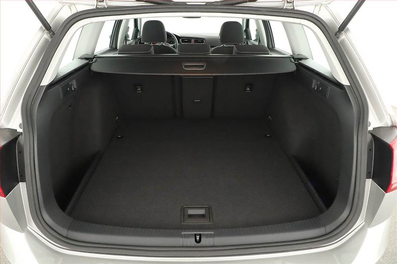 Volkswagen Golf (2016) 1.4 TSI, Tempomat - fotka 11 z 17