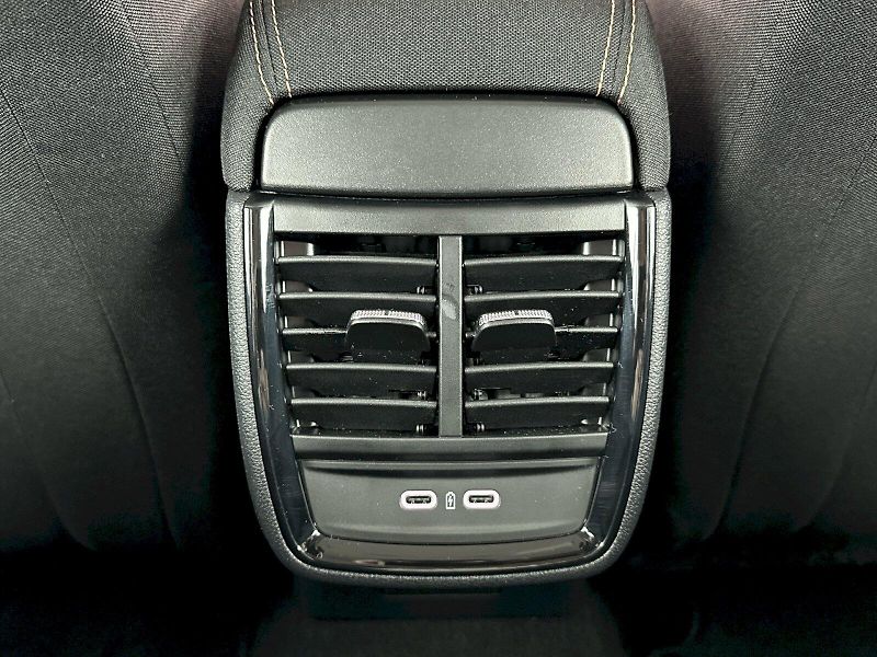Škoda Scala (2025) 1.0TSI 85kW Top Selection - fotka 28 z 32