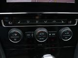 Volkswagen Golf 1,5 TSI 110kW DSG Highline LED - náhled 16