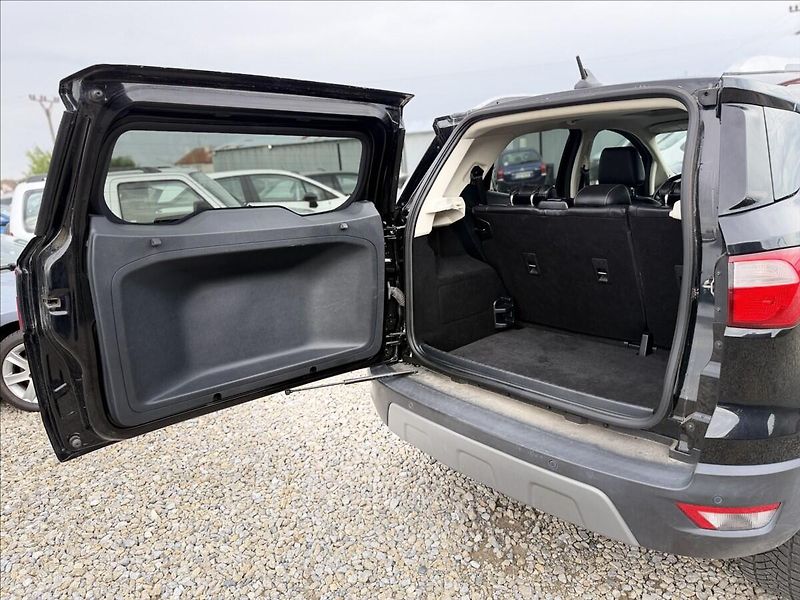 Ford EcoSport 2,0 TITANIUM 4X4 AUTOMAT - fotka 19 z 23