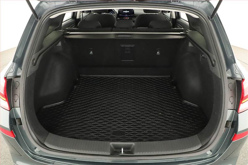 Hyundai i30 (2025) Style 1.0 T-GDI - fotka 15 z 16