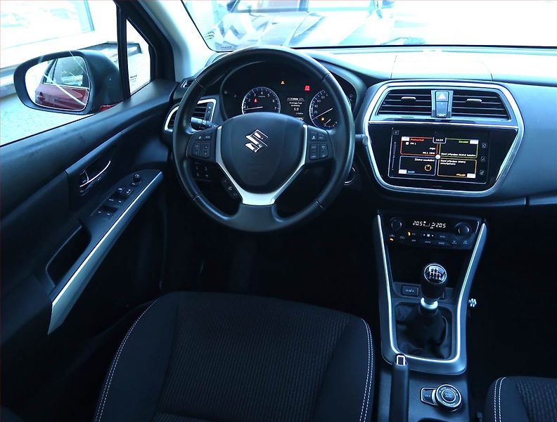 Suzuki SX4 S-Cross (2021) Comfort 1.4 BoosterJet, 4X4 - fotka 7 z 17