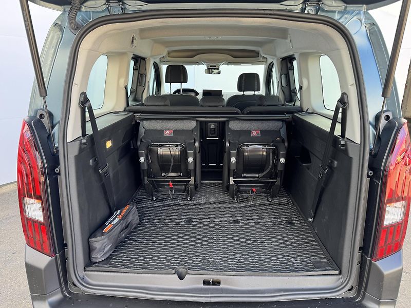 Peugeot Rifter (2025) LONG ALLURE S&S MAN6 1,5 BlueH - fotka 10 z 22