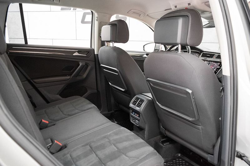 Volkswagen Tiguan 1.5 TSI DSG*VIRTUAL*KAMERA*ACC - fotka 13 z 44