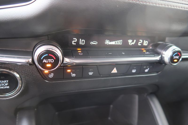Mazda 3 HB 2,0 G150 AT, Bose,serv.,DPH - fotka 20 z 28