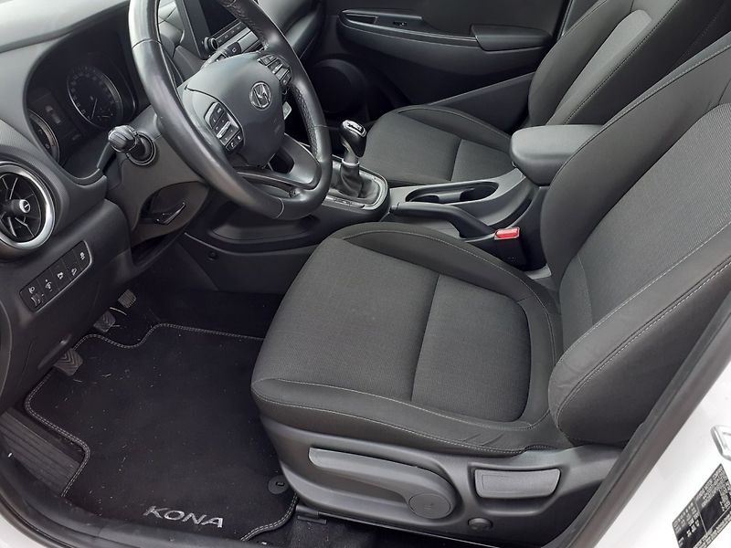 Hyundai Kona (2023) 1.0 T-GDi 1.MAJ ČR - fotka 19 z 38