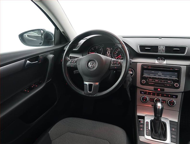 Volkswagen Passat (2014) Comfortline 2.0 TDI, Automat - fotka 7 z 20