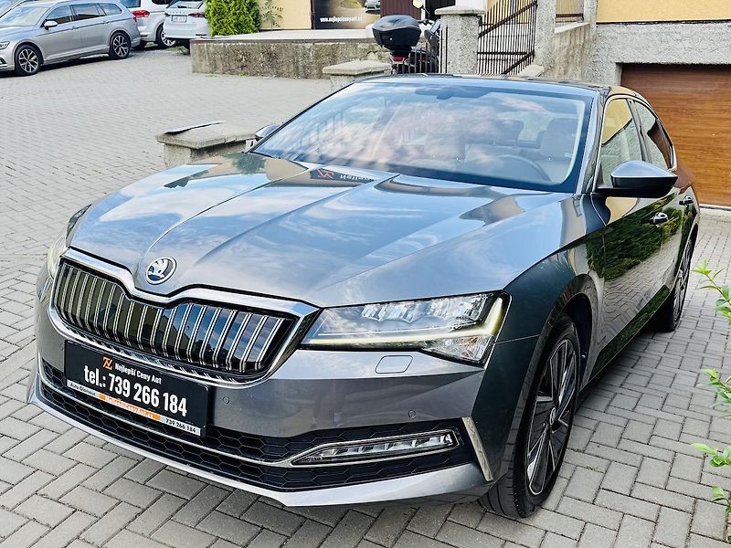 Škoda Superb (2022) iV 1,4TSi 160kW STYLE DCC TAŽN - fotka 16 z 26
