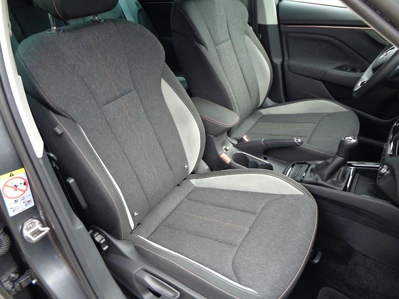 Škoda Kamiq 1.0 TSI STYLE 81 kW - fotka 21 z 29