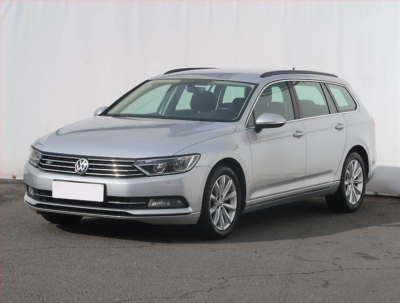 Volkswagen Passat (2015) Comfortline 1.6 TDI - fotka 2 z 24