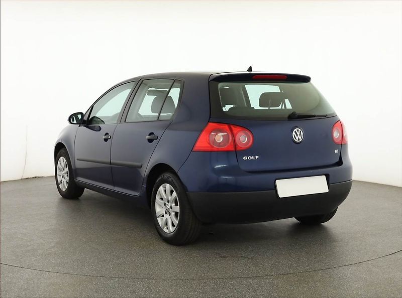 Volkswagen Golf (2006) 1.6, Serv.kniha, po STK - fotka 4 z 14