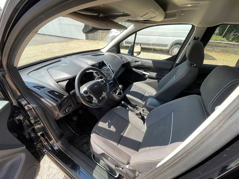 Ford Tourneo Connect 1.6 TDCi 70kW*NOVÉ ROZVODY* - fotka 11 z 29