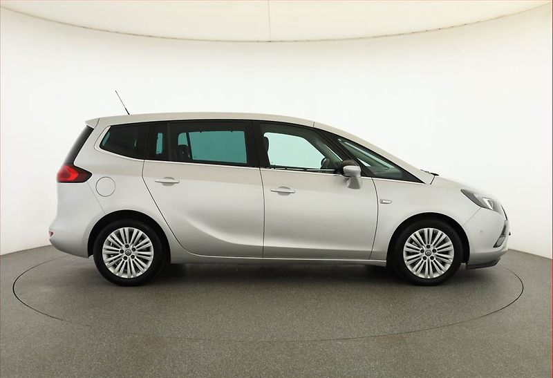 Opel Zafira (2016) 2.0 CDTI, Automat, 7 míst - fotka 6 z 21