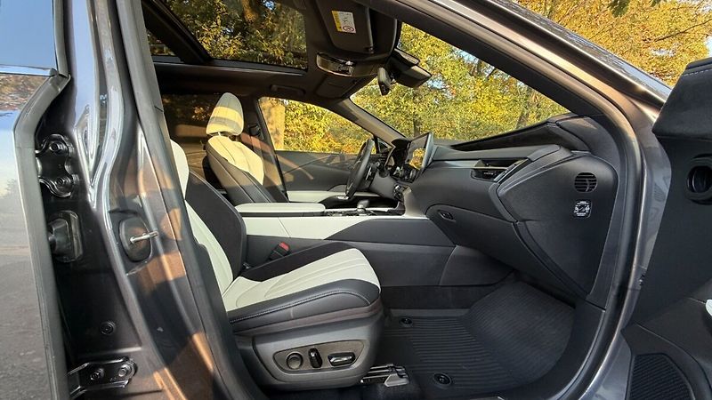 Lexus RX 500h 500H 2,4 HEV F SPORT SPECIAL E - fotka 9 z 28