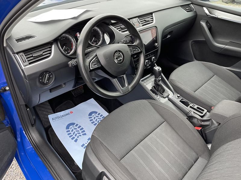 Škoda Octavia 1.6 TDi 85kW Dsg STYLE+ DPH ČR - fotka 17 z 39