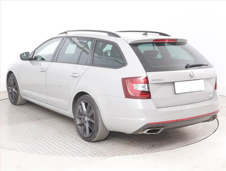 Škoda Octavia (2017) RS 2.0 TSI - fotka 4 z 16
