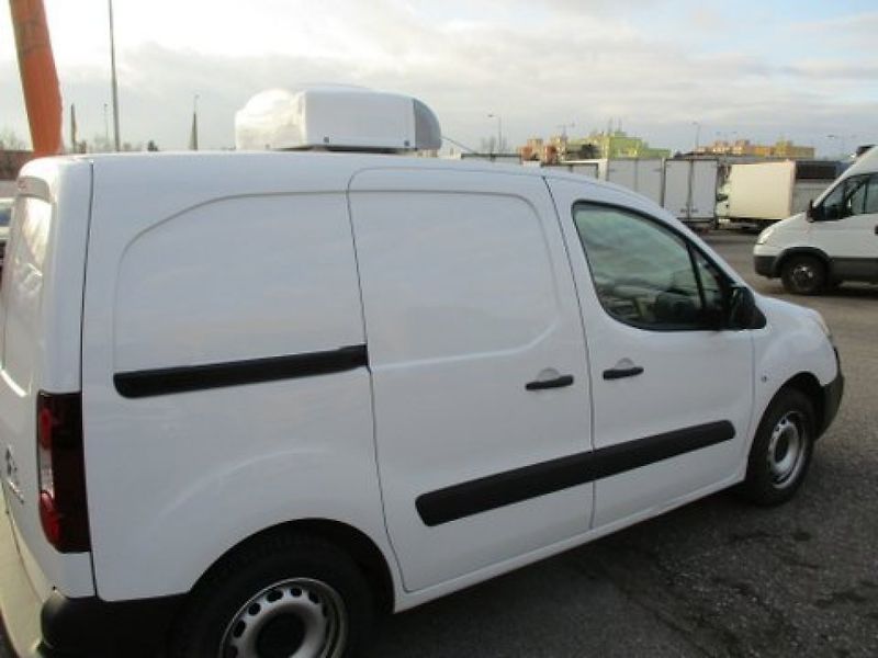 Citroën Berlingo chladící s el. zásuvkou - fotka 14 z 16