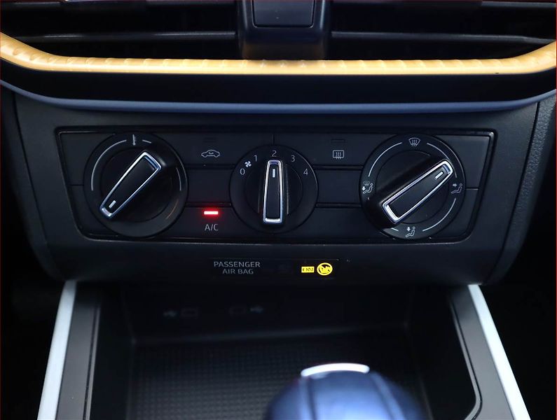 Seat Arona (2022) Xcellence 1.0 TSI, Automat - fotka 16 z 22