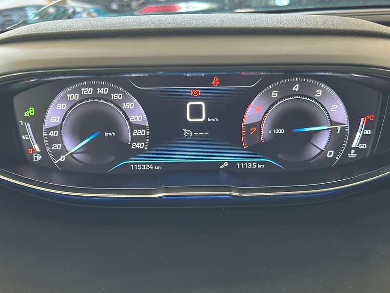 Peugeot 5008 (2018) 1.2PureTech,ALLURE,DPH,130HP - fotka 12 z 21