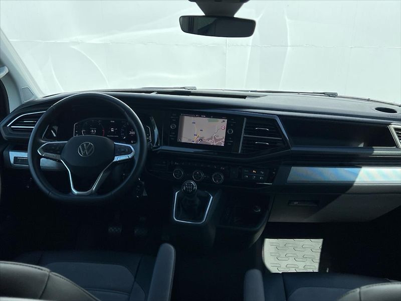 Volkswagen Multivan 2,0 TDi 110kW BULLI  T6.1 - fotka 5 z 29