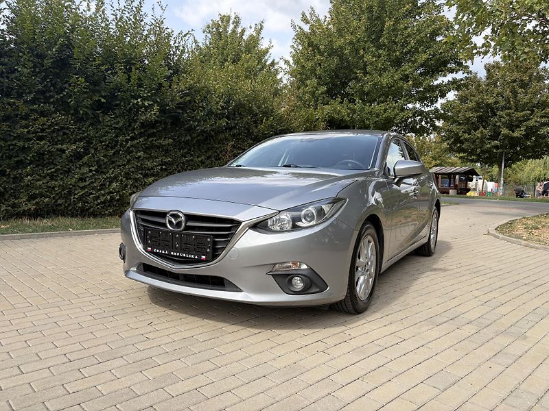 Mazda 3 2.0 Center-Line - fotka 3 z 36