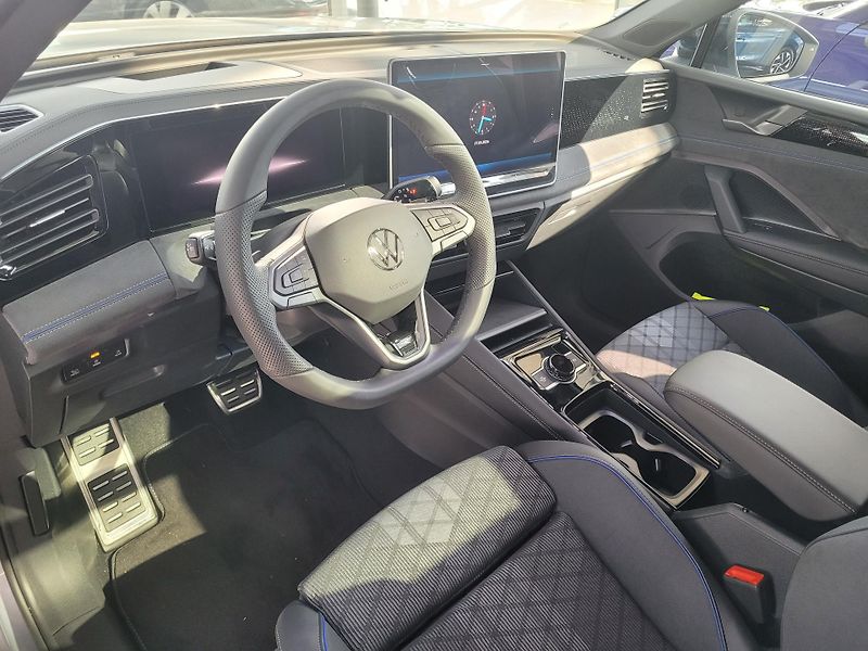 Volkswagen Tiguan (2026) R-Line 2,0 TDI 142 kW 4x4 - fotka 8 z 8