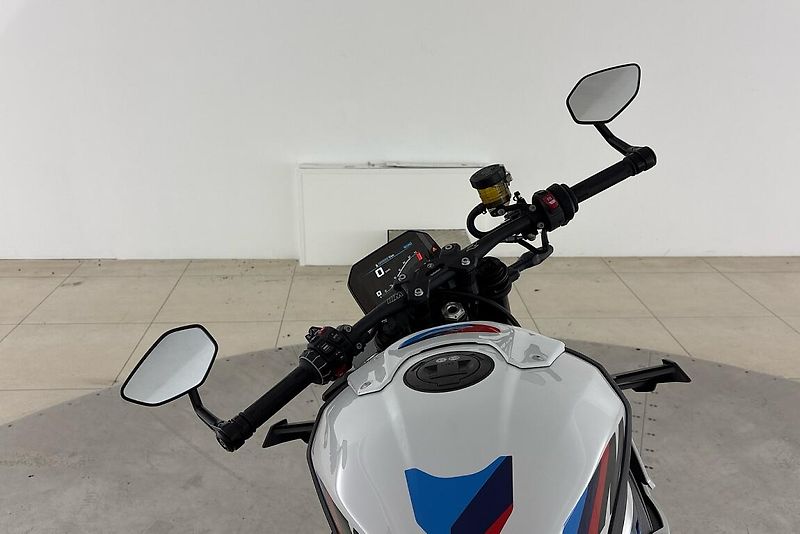 BMW M 1000 R - fotka 13 z 13