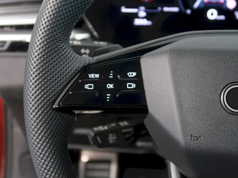 Audi A5 (2025) AVANT S-LINE 2.0TDI 150KW TAŽN - fotka 20 z 38