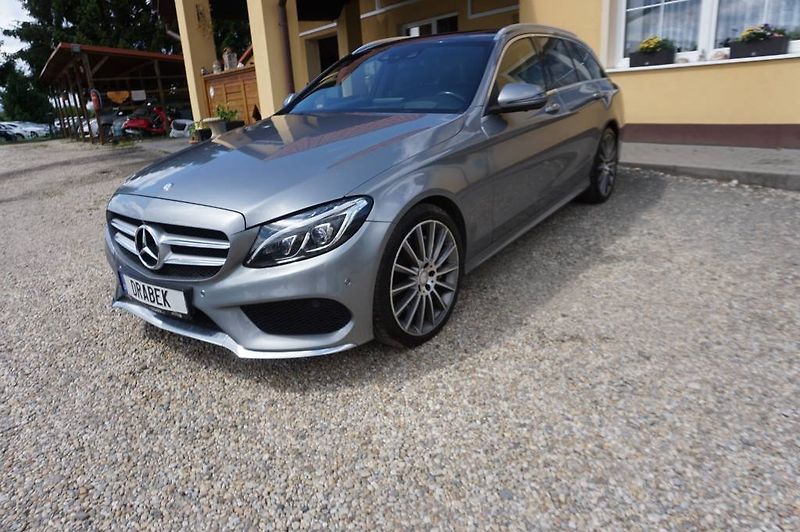 Mercedes-Benz Třídy C (2017) C 400 4 MATIC - fotka 4 z 37