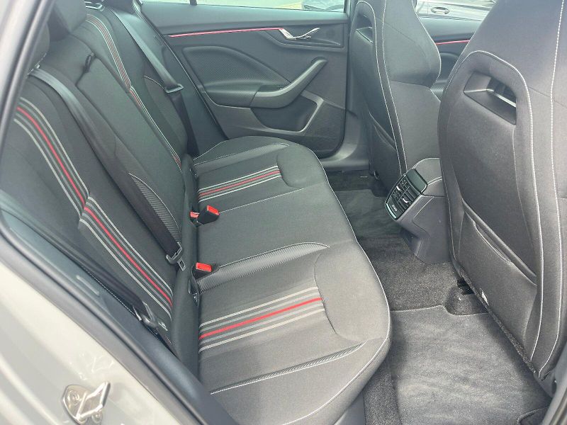 Škoda Scala (2025) Monte Carlo 1.0TSi 85kW 6°manu - fotka 16 z 29