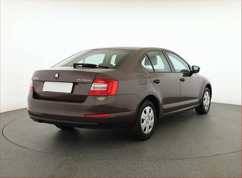 Škoda Octavia (2016) 1.6 TDI, Tempomat - fotka 5 z 15
