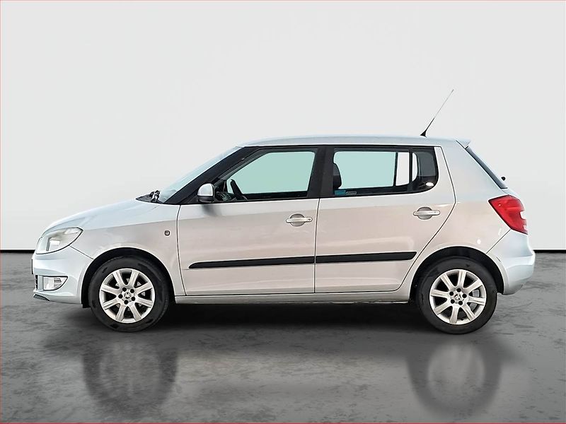 Škoda Fabia (2011) 1.2 12V, po STK, slušný stav - fotka 3 z 13