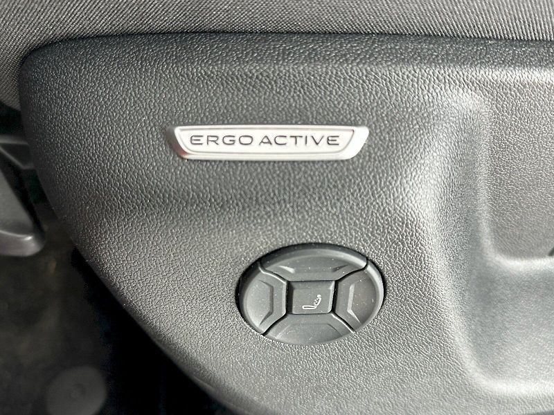 Volkswagen Tiguan (2025) Elegance 2.0 TDI 142kW 4Motion - fotka 37 z 44