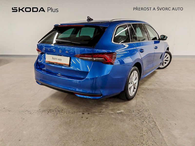 Škoda Octavia (2024) Combi 1.5 TSI 110 kW Top Selec - fotka 2 z 29
