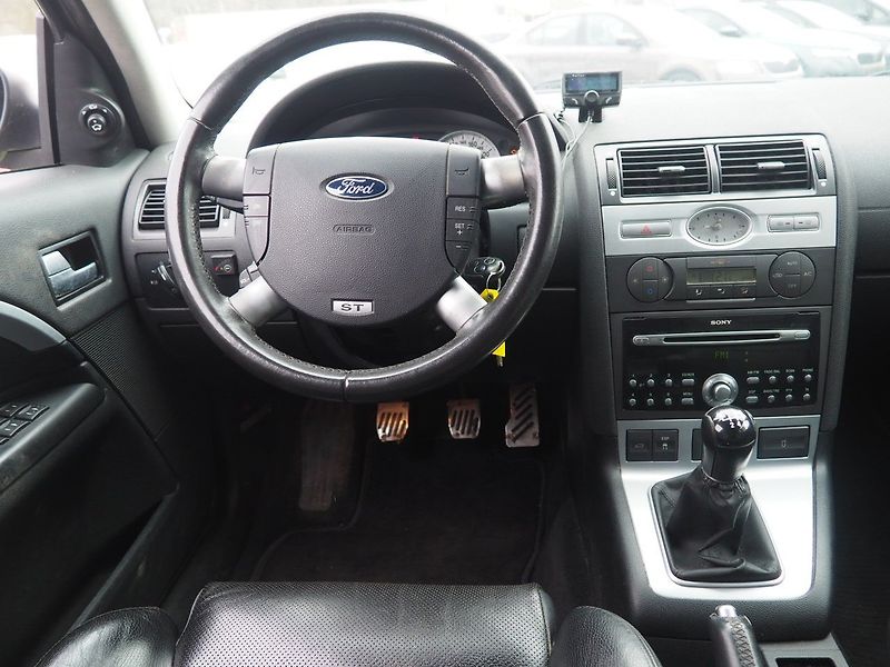 Ford Mondeo (2004) ST 3.0 V6 166 kW, LPG - fotka 16 z 35