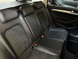 Volkswagen Passat (2017) R-line 2.0 TDI 110 KW DSG - CZ - náhled 20