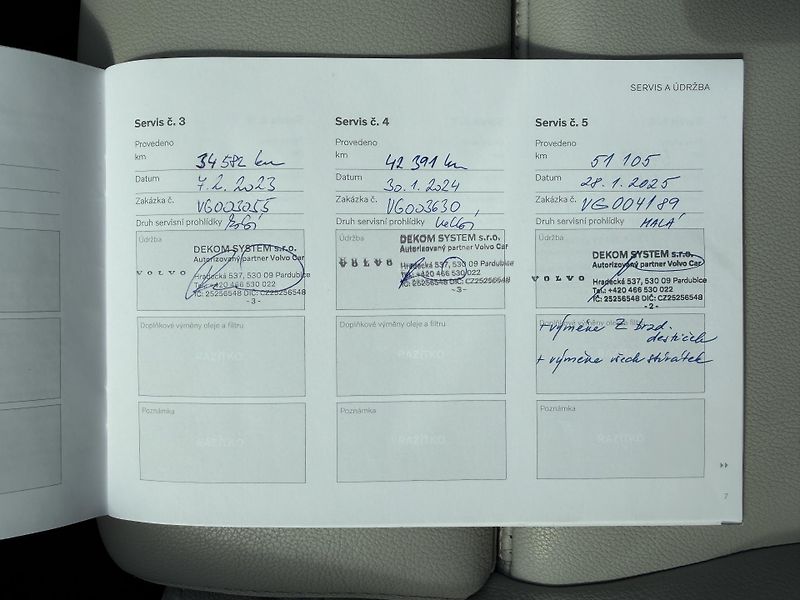 Volvo XC40 2.0 T4 4X4 360K KŮŽE ČR DPH! - fotka 43 z 45