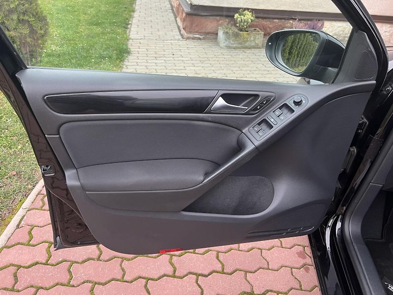 Volkswagen Golf 1.2TSI 77KW,ALU,DIGIKLIMA,ESP - fotka 11 z 41