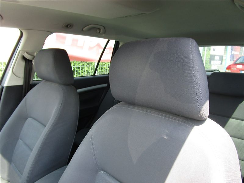 Škoda Octavia Combi 1.9TDi 4x4, aut. Klima - fotka 13 z 38