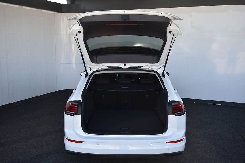 Volkswagen Golf Variant (2023) 1.5TSI 110kW,MATRIX,Webasto - fotka 10 z 26